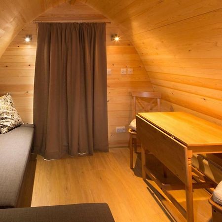 切尔滕纳姆 Buttercup Glamping Pod酒店 外观 照片